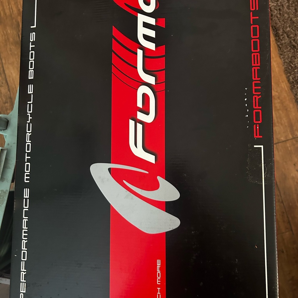 High Performance Motorcycle Boots - Picture 3 of 3